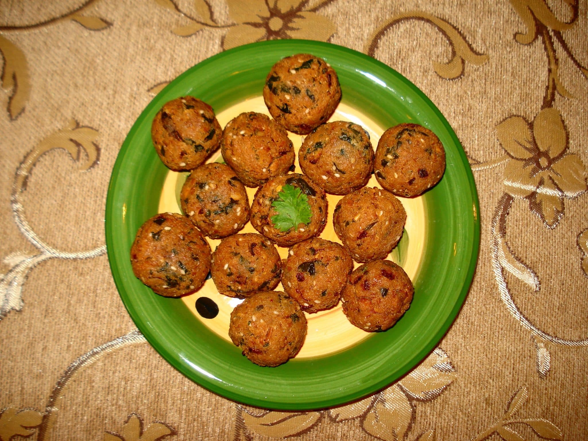 Plate of freshly fried falafel